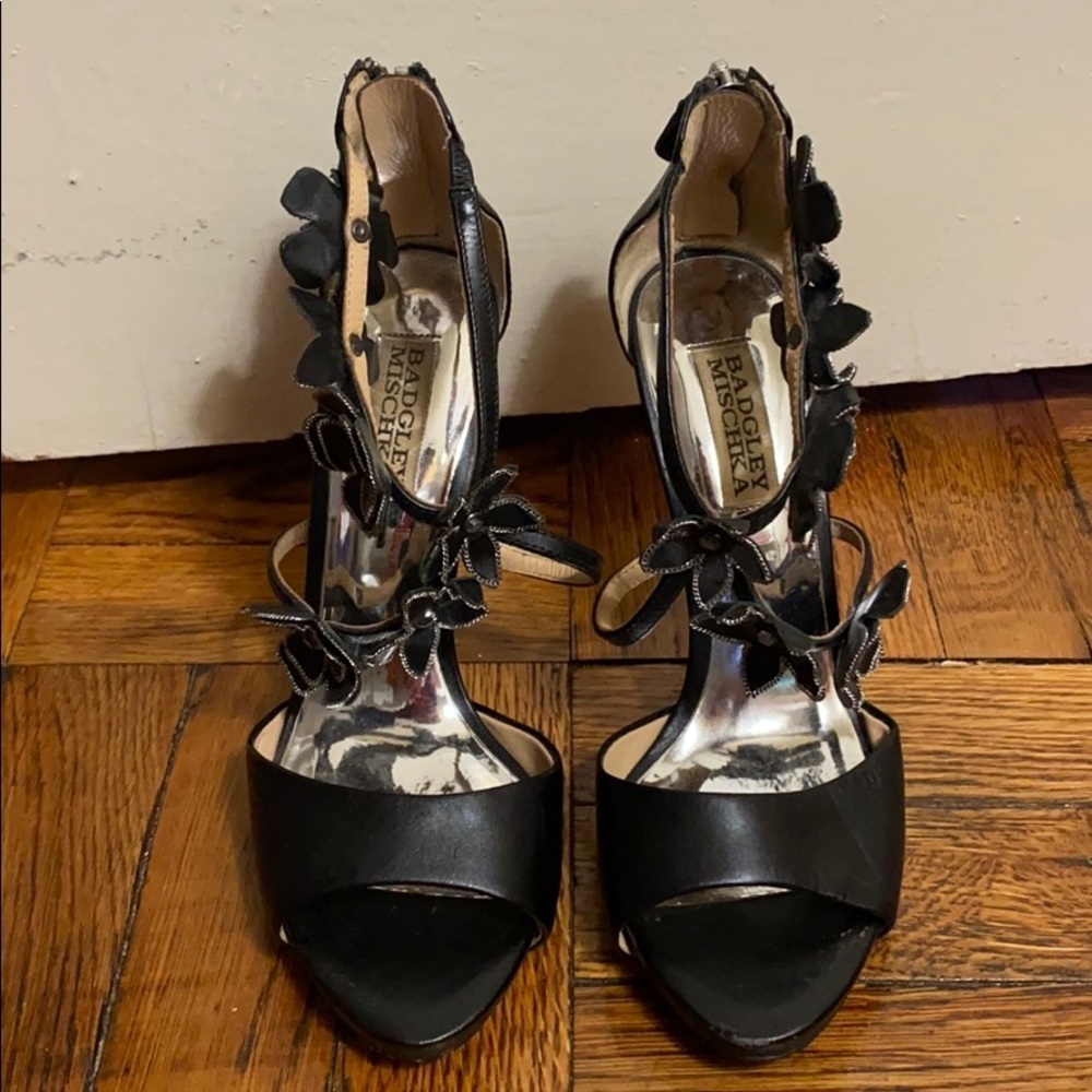 Badgley Mischka black & silver floral heels sz:6.5